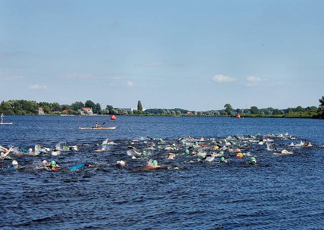 Mooie Nel Swim 2022 — foto 23 van 137