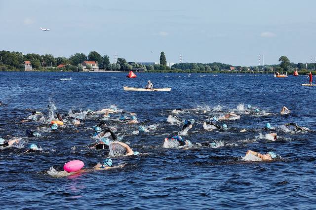 Mooie Nel Swim 2022 — foto 31 van 137