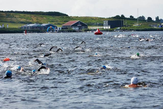 Mooie Nel Swim 2022 — foto 43 van 137