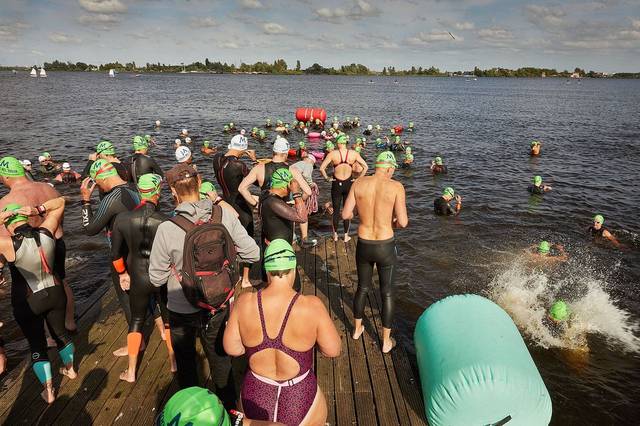 Mooie Nel Swim 2024 — foto 45 van 162