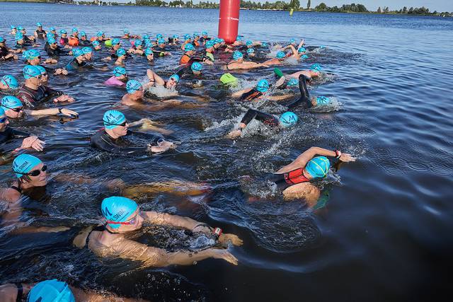 Mooie Nel Swim 2026 — foto 87 van 210