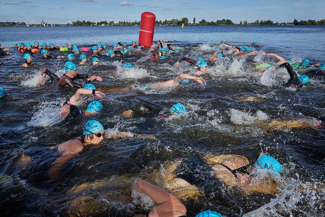 Mooie Nel Swim 2026 — foto 88 van 210