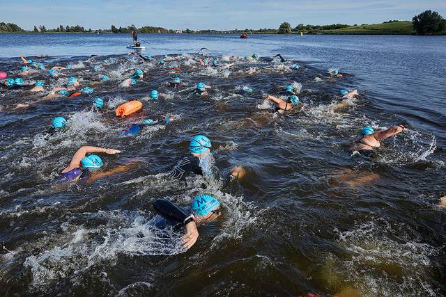 Mooie Nel Swim 2026 — foto 90 van 210